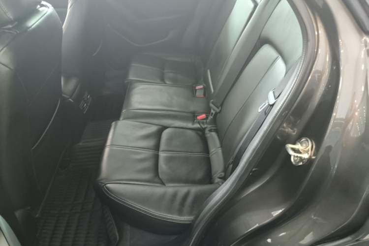 Used Mazda CX-4 2021 2.0L Automatic Two-Wheel Drive Blue Sky Exploration Edition Left Rear Seat