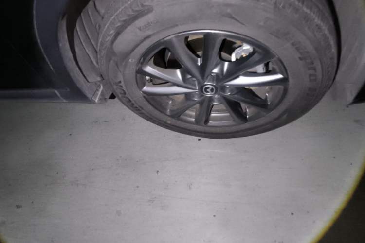 Used Mazda CX-4 2021 2.0L Automatic Two-Wheel Drive Blue Sky Luxury Edition Right Front Wheel Hub
