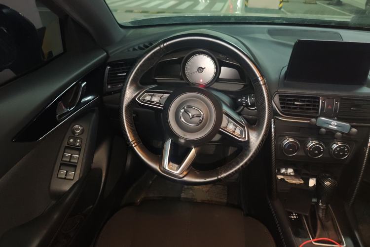 Used Mazda CX-4 2021 2.0L Automatic Two-Wheel Drive Blue Sky Dynamic Edition Steering Wheel