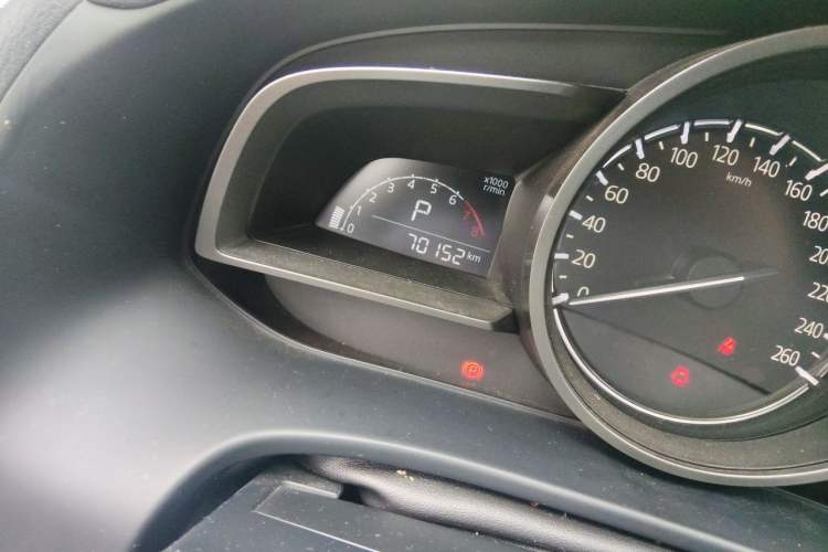 Used Mazda CX-4 2021 2.0L Automatic Two-Wheel Drive Blue Sky Exploration Edition Odometer Close Up