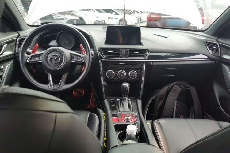 Used Mazda CX-4 2021 2.0L Automatic Two-Wheel Drive Blue Sky Dynamic Edition Center Console