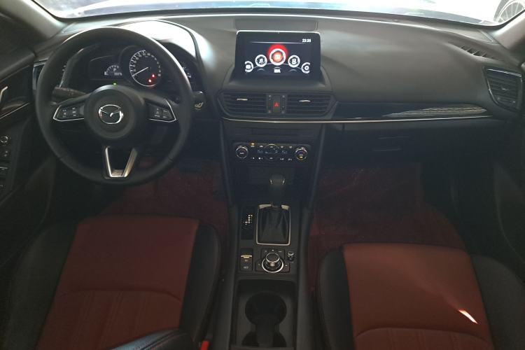 Used Mazda CX-4 2021 2.0L Automatic Two-Wheel Drive Blue Sky Dynamic Edition Center Console