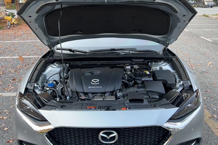 Used Mazda CX-4 2021 2.0L Automatic Two-Wheel Drive Blue Sky Dynamic Edition Engine Bay