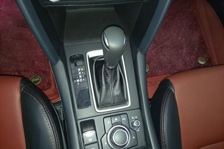 Used Mazda CX-4 2021 2.0L Automatic Two-Wheel Drive Blue Sky Dynamic Edition Gear Lever