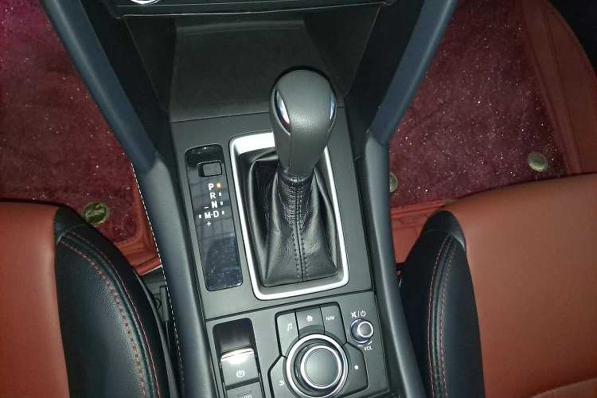 Used Mazda CX-4 2021 2.0L Automatic Two-Wheel Drive Blue Sky Dynamic Edition Gear Lever