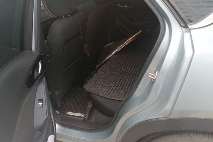 Used Mazda CX-4 2021 2.0L Automatic Two-Wheel Drive Blue Sky Dynamic Edition Left Rear Seat