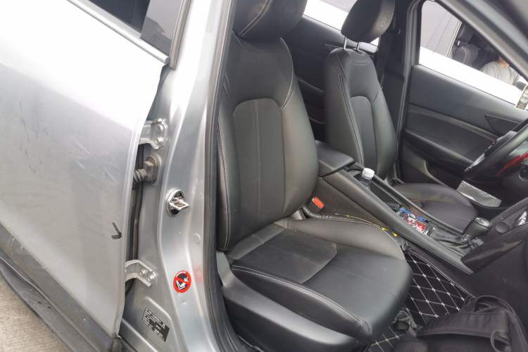 Used Mazda CX-4 2021 2.0L Automatic Two-Wheel Drive Blue Sky Dynamic Edition Right Front Seat