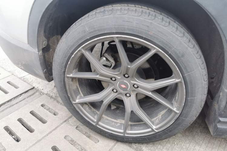 Used Mazda CX-4 2021 2.0L Automatic Two-Wheel Drive Blue Sky Dynamic Edition Right Rear Wheel Hub