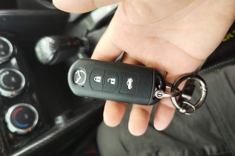 Used Mazda CX-4 2021 2.0L Automatic Two-Wheel Drive Blue Sky Dynamic Edition Vehicle Key