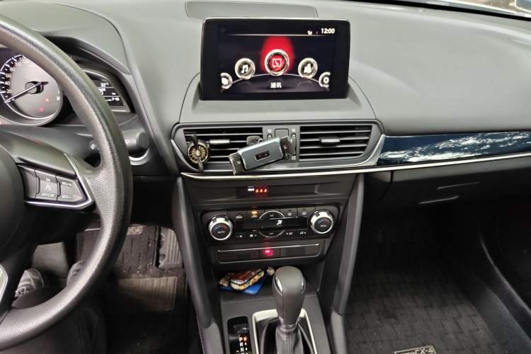 Used Mazda CX-4 2021 2.0L Automatic Two-Wheel Drive Blue Sky Exploration Edition Audio And AC Panel