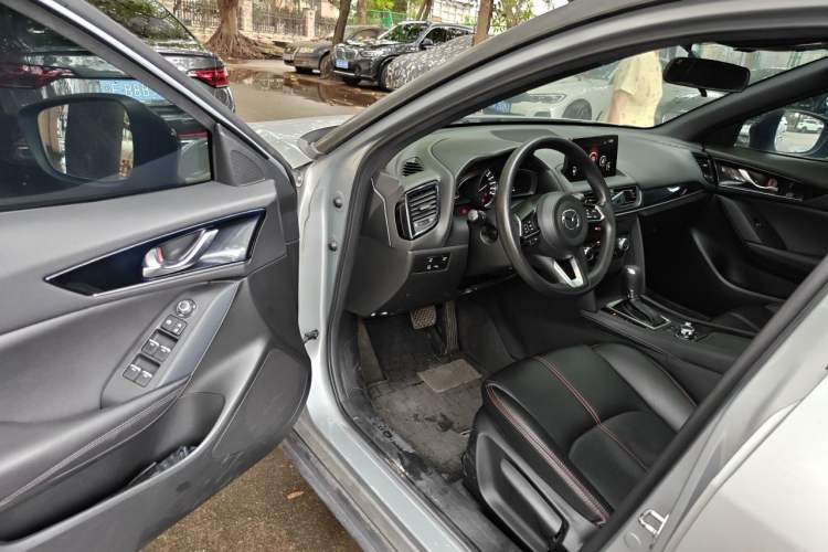 Used Mazda CX-4 2021 2.0L Automatic Two-Wheel Drive Blue Sky Exploration Edition Driver Seat