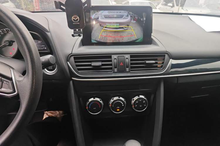 Used Mazda CX-4 2021 2.0L Automatic Two-Wheel Drive Blue Sky Dynamic Edition Audio And AC Panel