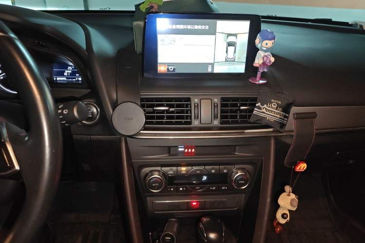 Used Mazda CX-4 2021 2.0L Automatic Two-Wheel Drive Blue Sky Luxury Edition Audio And AC Panel