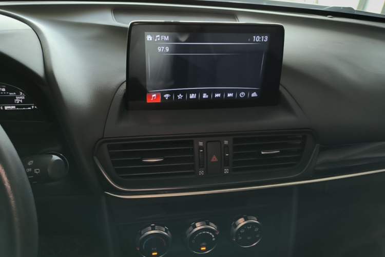Used Mazda CX-4 2021 2.0L Automatic Two-Wheel Drive Blue Sky Dynamic Edition Audio And AC Panel