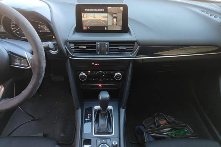 Used Mazda CX-4 2021 2.0L Automatic Two-Wheel Drive Blue Sky Exploration Edition Audio And AC Panel