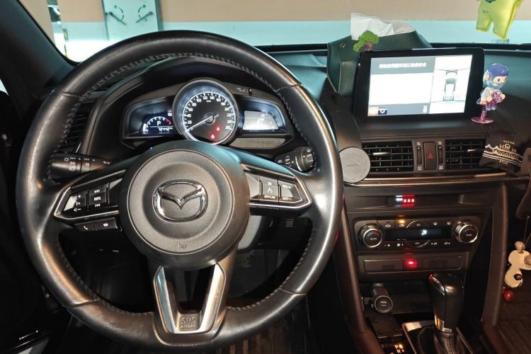 Used Mazda CX-4 2021 2.0L Automatic Two-Wheel Drive Blue Sky Luxury Edition Center Console