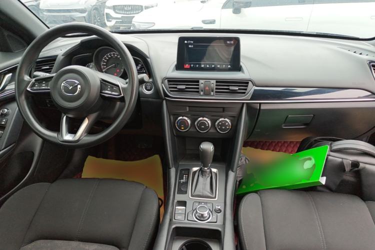 Used Mazda CX-4 2021 2.0L Automatic Two-Wheel Drive Blue Sky Dynamic Edition Center Console