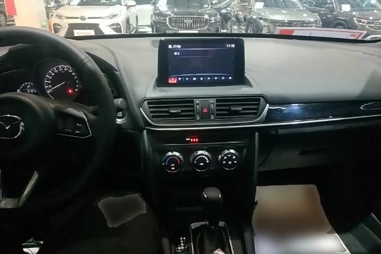 Used Mazda CX-4 2021 2.0L Automatic Two-Wheel Drive Blue Sky Dynamic Edition Center Console