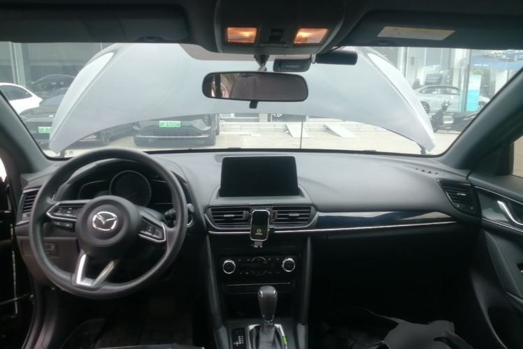 Used Mazda CX-4 2021 2.0L Automatic Two-Wheel Drive Blue Sky Exploration Edition Center Console