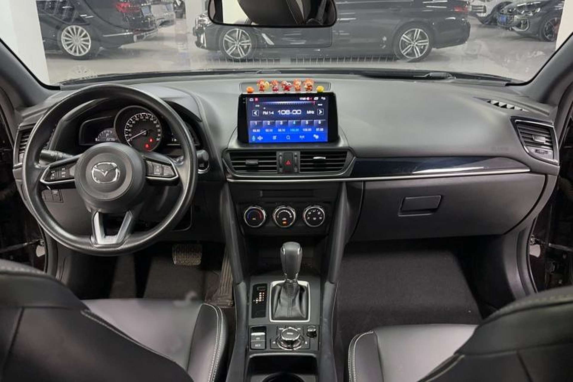 Used Mazda CX-4 2021 2.0L Automatic Two-Wheel Drive Blue Sky Dynamic Edition Center Console