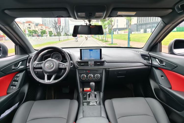Used Mazda CX-4 2021 2.0L Automatic Two-Wheel Drive Blue Sky Dynamic Edition Center Console