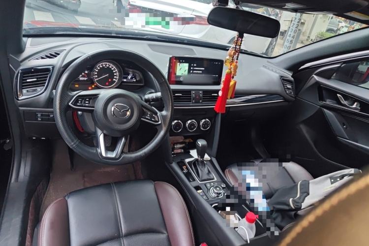 Used Mazda CX-4 2021 2.0L Automatic Two-Wheel Drive Blue Sky Dynamic Edition Center Console