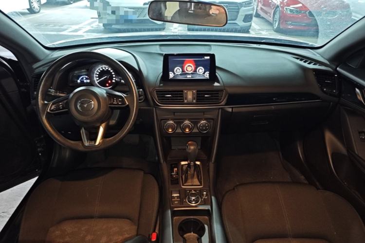 Used Mazda CX-4 2021 2.0L Automatic Two-Wheel Drive Blue Sky Dynamic Edition Center Console