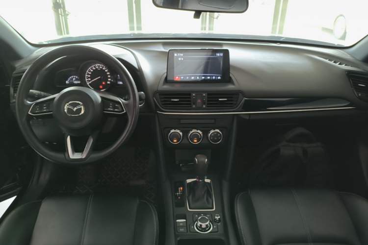 Used Mazda CX-4 2021 2.0L Automatic Two-Wheel Drive Blue Sky Dynamic Edition Center Console