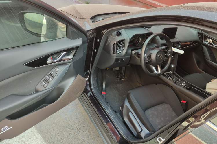 Used Mazda CX-4 2021 2.0L Automatic Two-Wheel Drive Blue Sky Exploration Edition Driver Seat