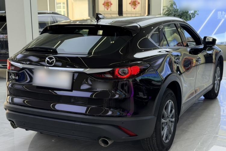 Used Mazda CX-4 2021 2.0L Automatic Two-Wheel Drive Blue Sky Dynamic Edition Exterior 5