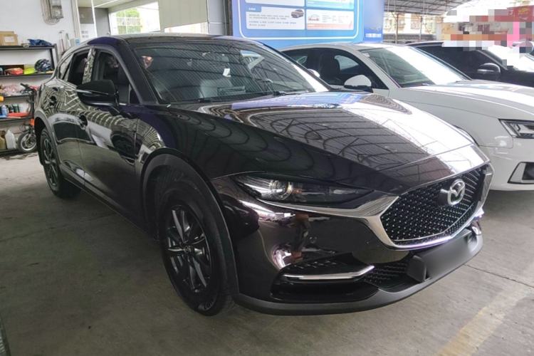 Used Mazda CX-4 2021 2.0L Automatic Two-Wheel Drive Blue Sky Dynamic Edition Front Right 45 Deg
