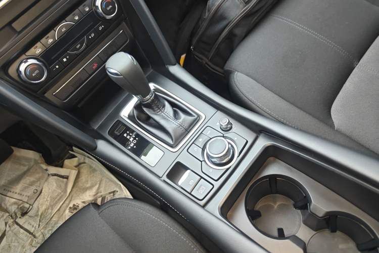 Used Mazda CX-4 2021 2.0L Automatic Two-Wheel Drive Blue Sky Exploration Edition Gear Lever