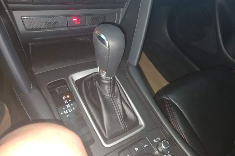 Used Mazda CX-4 2021 2.0L Automatic Two-Wheel Drive Blue Sky Exploration Edition Gear Lever