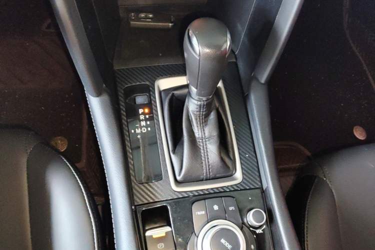 Used Mazda CX-4 2021 2.0L Automatic Two-Wheel Drive Blue Sky Dynamic Edition Gear Lever