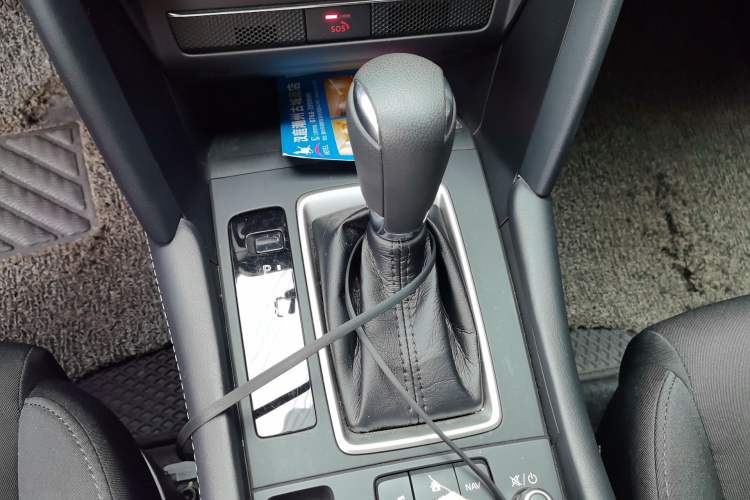 Used Mazda CX-4 2021 2.0L Automatic Two-Wheel Drive Blue Sky Exploration Edition Gear Lever