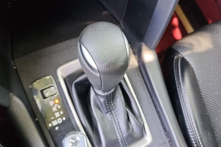 Used Mazda CX-4 2021 2.0L Automatic Two-Wheel Drive Blue Sky Dynamic Edition Gear Lever