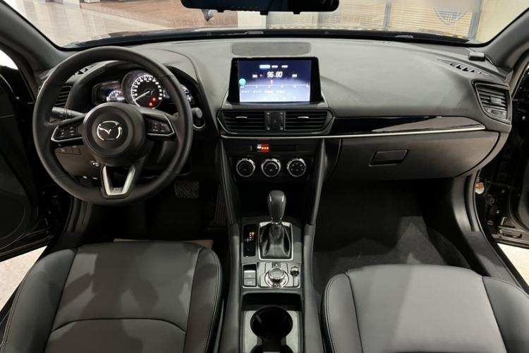 Used Mazda CX-4 2021 2.0L Automatic Two-Wheel Drive Blue Sky Dynamic Edition Interior 1