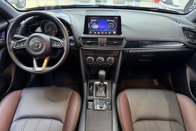 Used Mazda CX-4 2021 2.0L Automatic Two-Wheel Drive Blue Sky Dynamic Edition Interior 1
