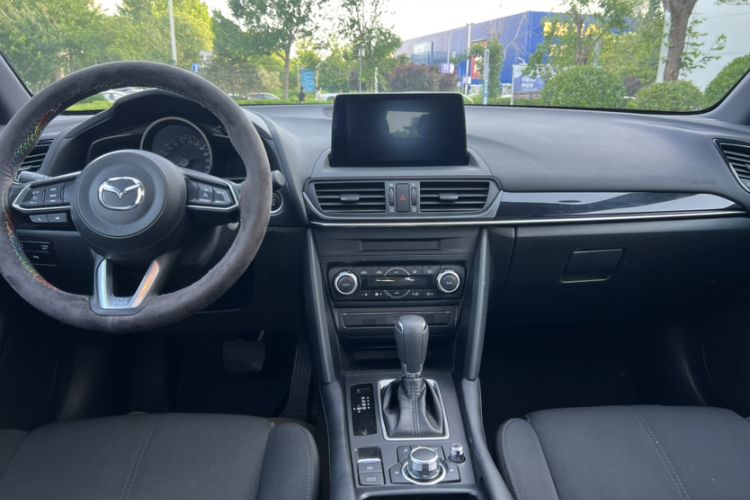 Used Mazda CX-4 2021 2.0L Automatic Two-Wheel Drive Blue Sky Exploration Edition Interior 2