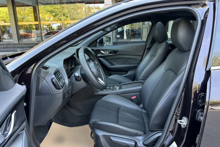 Used Mazda CX-4 2021 2.0L Automatic Two-Wheel Drive Blue Sky Exploration Edition Interior 3