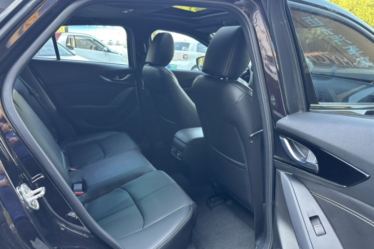 Used Mazda CX-4 2021 2.0L Automatic Two-Wheel Drive Blue Sky Exploration Edition Interior 4