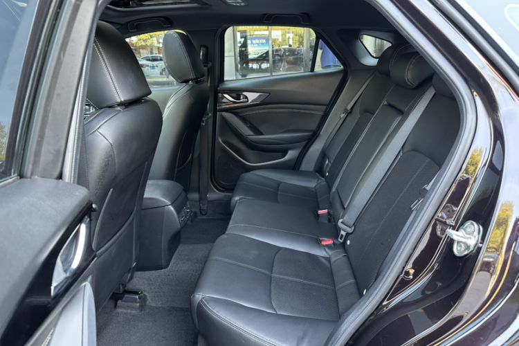 Used Mazda CX-4 2021 2.0L Automatic Two-Wheel Drive Blue Sky Exploration Edition Interior 5