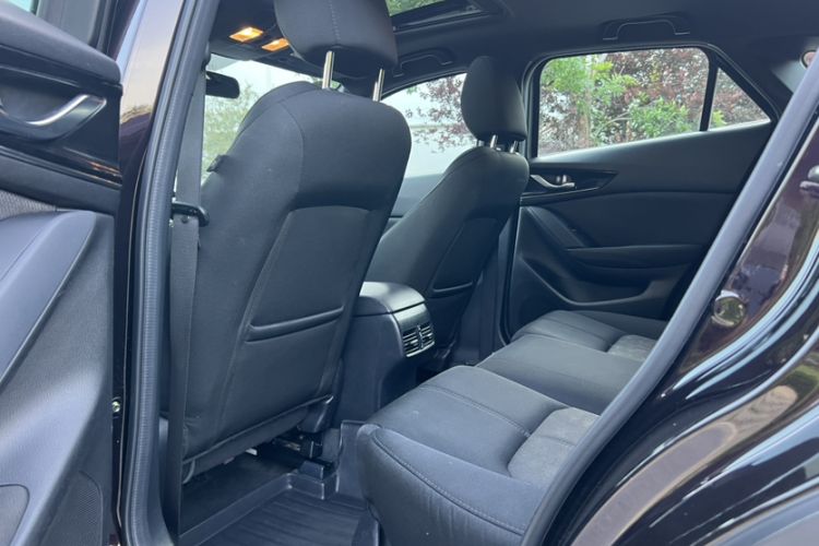 Used Mazda CX-4 2021 2.0L Automatic Two-Wheel Drive Blue Sky Exploration Edition Interior 6