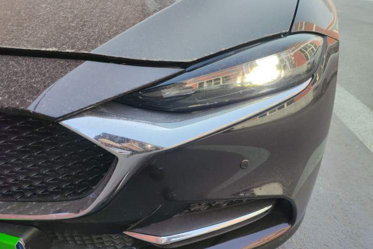 Used Mazda CX-4 2021 2.0L Automatic Two-Wheel Drive Blue Sky Exploration Edition Left Front Headlight
