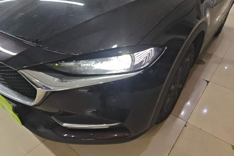 Used Mazda CX-4 2021 2.0L Automatic Two-Wheel Drive Blue Sky Dynamic Edition Left Front Headlight