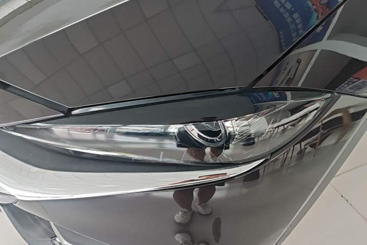Used Mazda CX-4 2021 2.0L Automatic Two-Wheel Drive Blue Sky Dynamic Edition Left Front Headlight