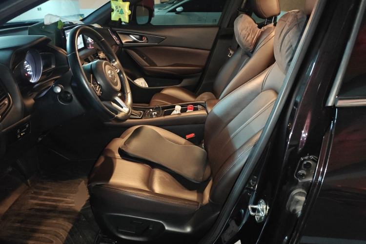 Used Mazda CX-4 2021 2.0L Automatic Two-Wheel Drive Blue Sky Luxury Edition Left Front Seat