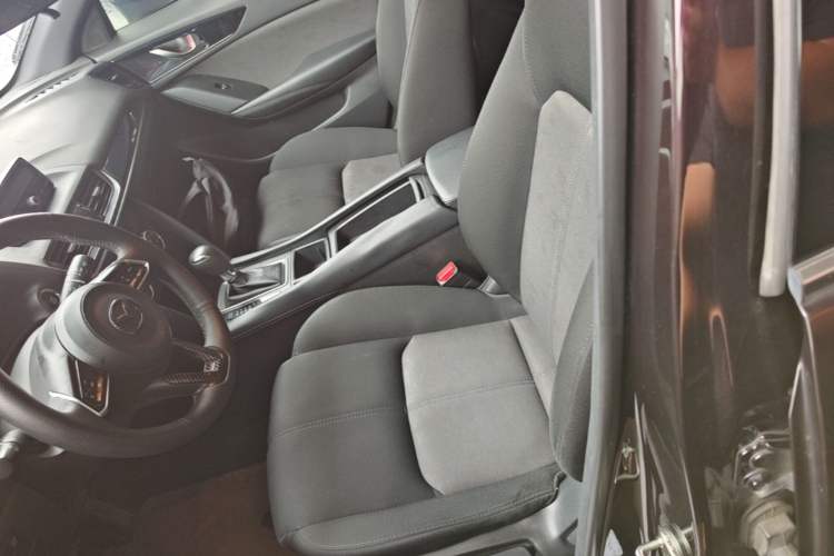 Used Mazda CX-4 2021 2.0L Automatic Two-Wheel Drive Blue Sky Dynamic Edition Left Front Seat