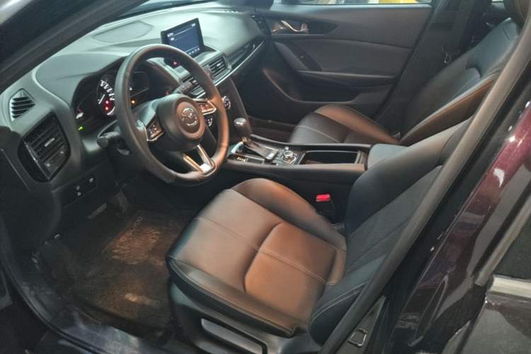 Used Mazda CX-4 2021 2.0L Automatic Two-Wheel Drive Blue Sky Dynamic Edition Left Front Seat