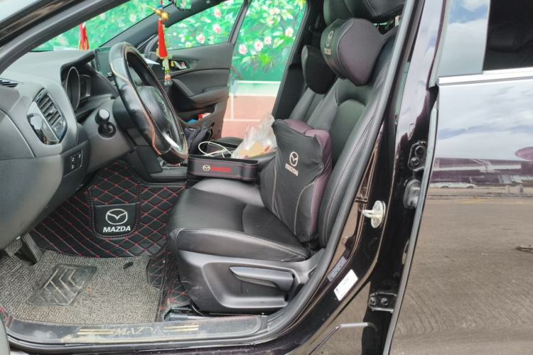 Used Mazda CX-4 2021 2.0L Automatic Two-Wheel Drive Blue Sky Dynamic Edition Left Front Seat
